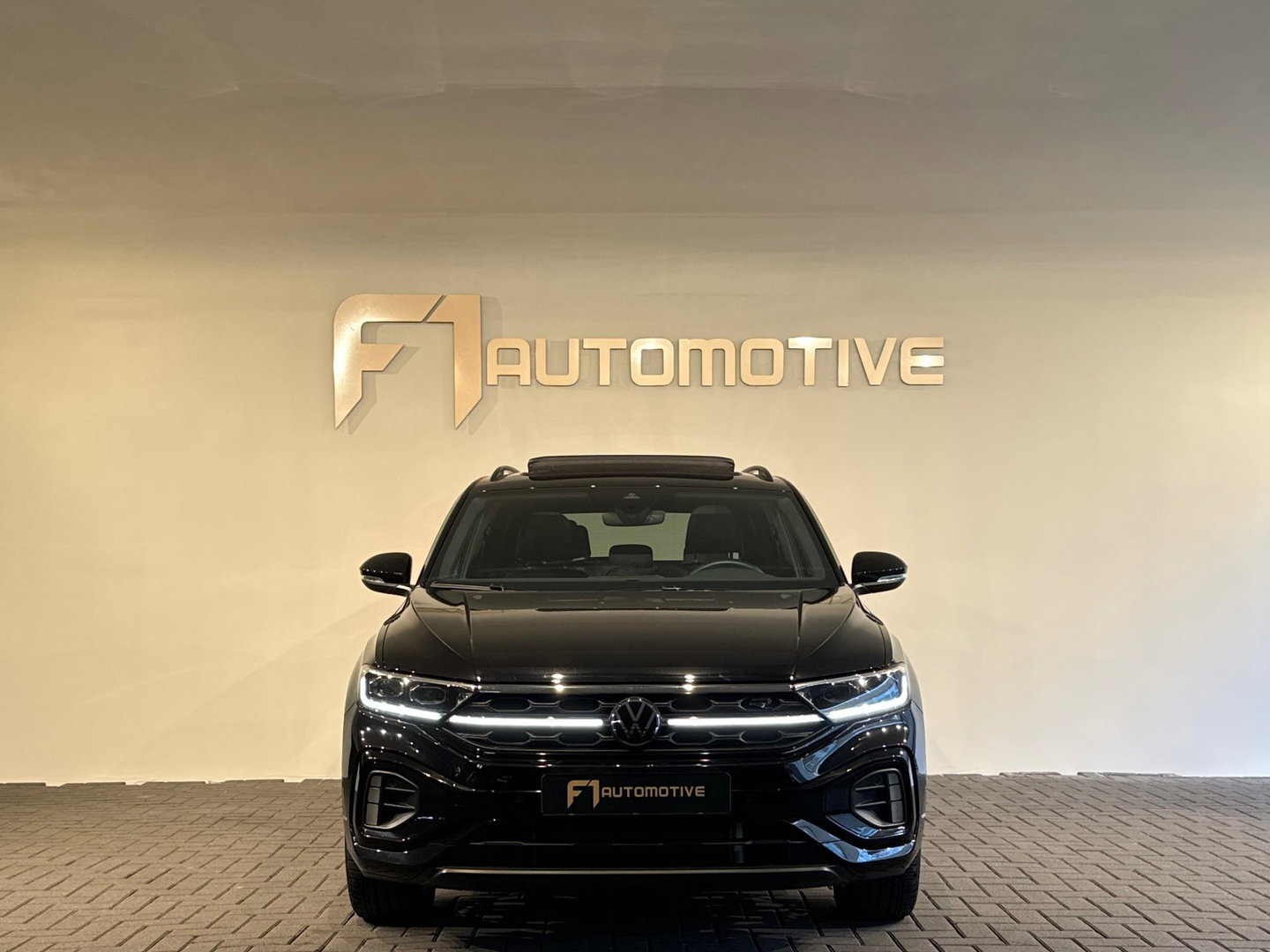 Volkswagen T-Roc 1.5 TSI R-Line Pano|Keyles|IQ|Sfeer|Camera