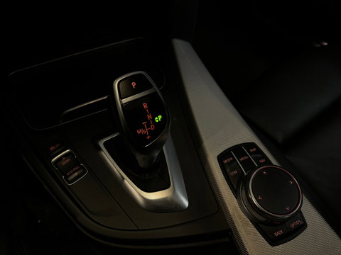 BMW 3-serie 320i M Sport Pano|Sfeer|Camera|Leder|Stoelverw.