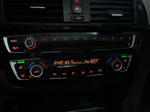 BMW 3-serie 320i M Sport Pano|Sfeer|Camera|Leder|Stoelverw.