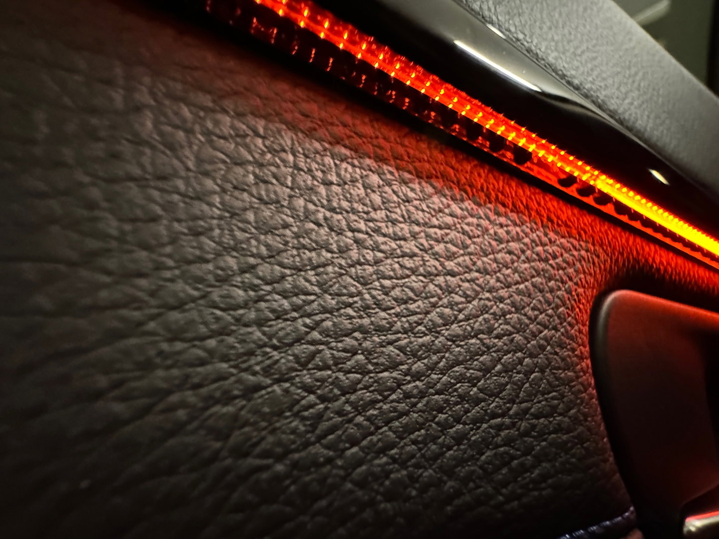 BMW 3-serie 320i M Sport Pano|Sfeer|Camera|Leder|Stoelverw.