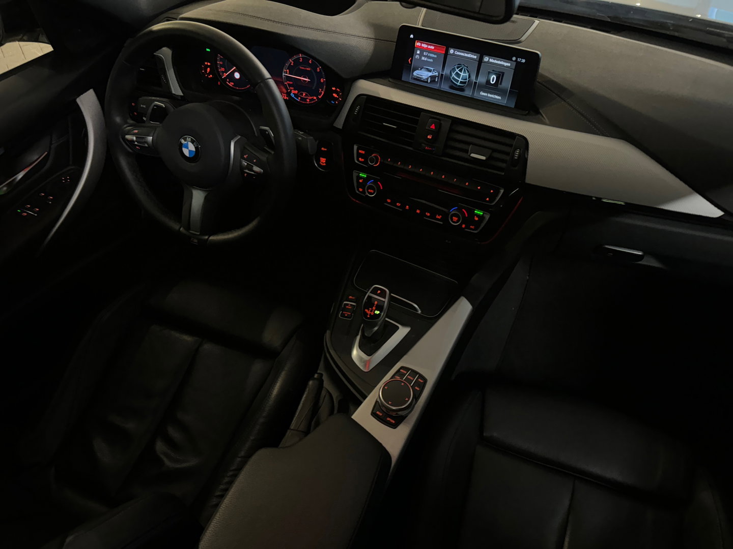 BMW 3-serie 320i M Sport Pano|Sfeer|Camera|Leder|Stoelverw.