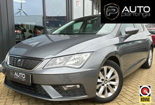 SEAT Leon - 1.0 EcoTSI Style Business Intense 116PK | AUTOMAAT | NL Auto | 2e Eigenaar | Sportonderstel | Navigatie | Apple Carplay | Android Auto | Privacy Glass | Parkeersensoren Voor en Achter | Climate Control | Cruise Control | Lichtmetalen Velgen |