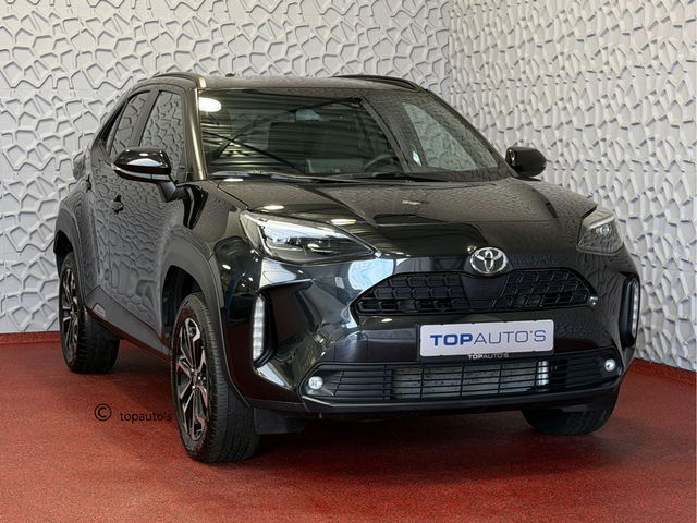 Toyota Yaris Cross - 1.5 HYBRID 130PK DYNAMIC STOEL/STUUR VERW. 17''LMV P.SENSOR V+A KEYLESS CAMERA LED ZWARTE HEMEL 07/2025