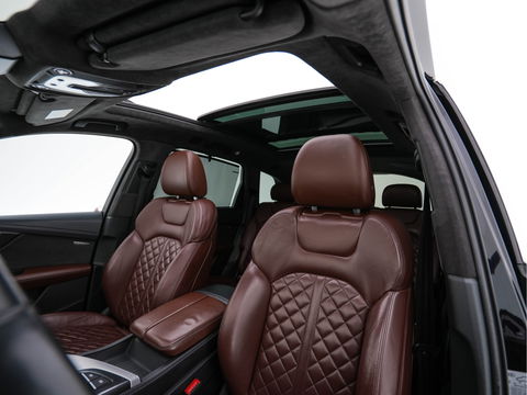 Audi Q7 3.0 TDI e-tron Quattro Sport (Plug-In) Aut. *PANO | LEATHER | ADAPTIVE-CRUISE | MATRIX-LED | BOSE-AUDIO | BLINDSPOT | MEMORY-PACK | DIGI-COCKPIT | HEATED-SPORTSEATS | NAVI-FULLMAP | CAMERA | HEAD-UP | SHIFTPADDLES | TOWBAR | 21"*