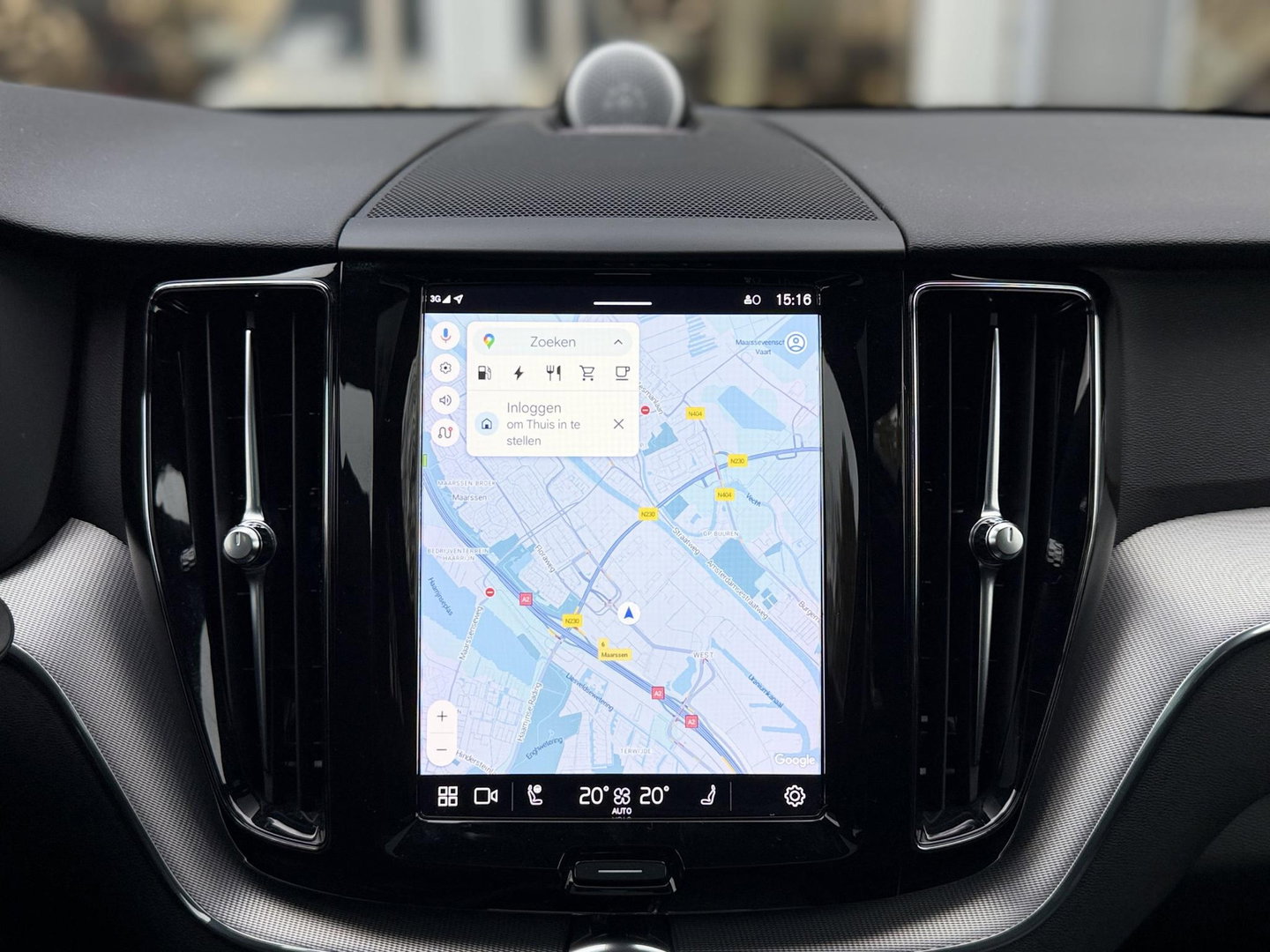 Volvo XC60 2.0 T8 Plug-in hybrid AWD R-Design |Facelift|Pano|Bowers & Wilkins|Stoel Ventilatie|Pilot Assist|Trekhaak