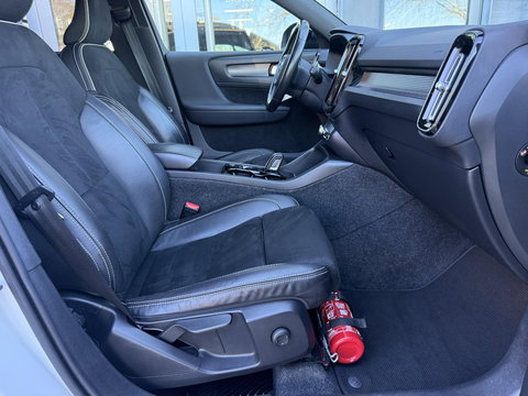 Volvo XC40 1.5 T5 Recharge 262 PK R-Design |H/K|Winterpakket|Cam|Trekhaak