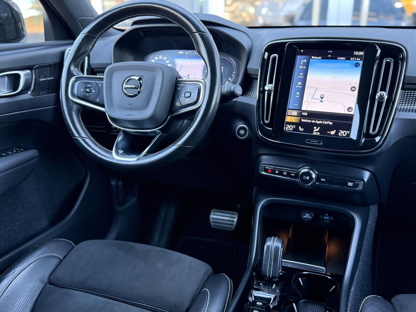 Volvo XC40 1.5 T5 Recharge 262 PK R-Design |H/K|Winterpakket|Cam|Trekhaak