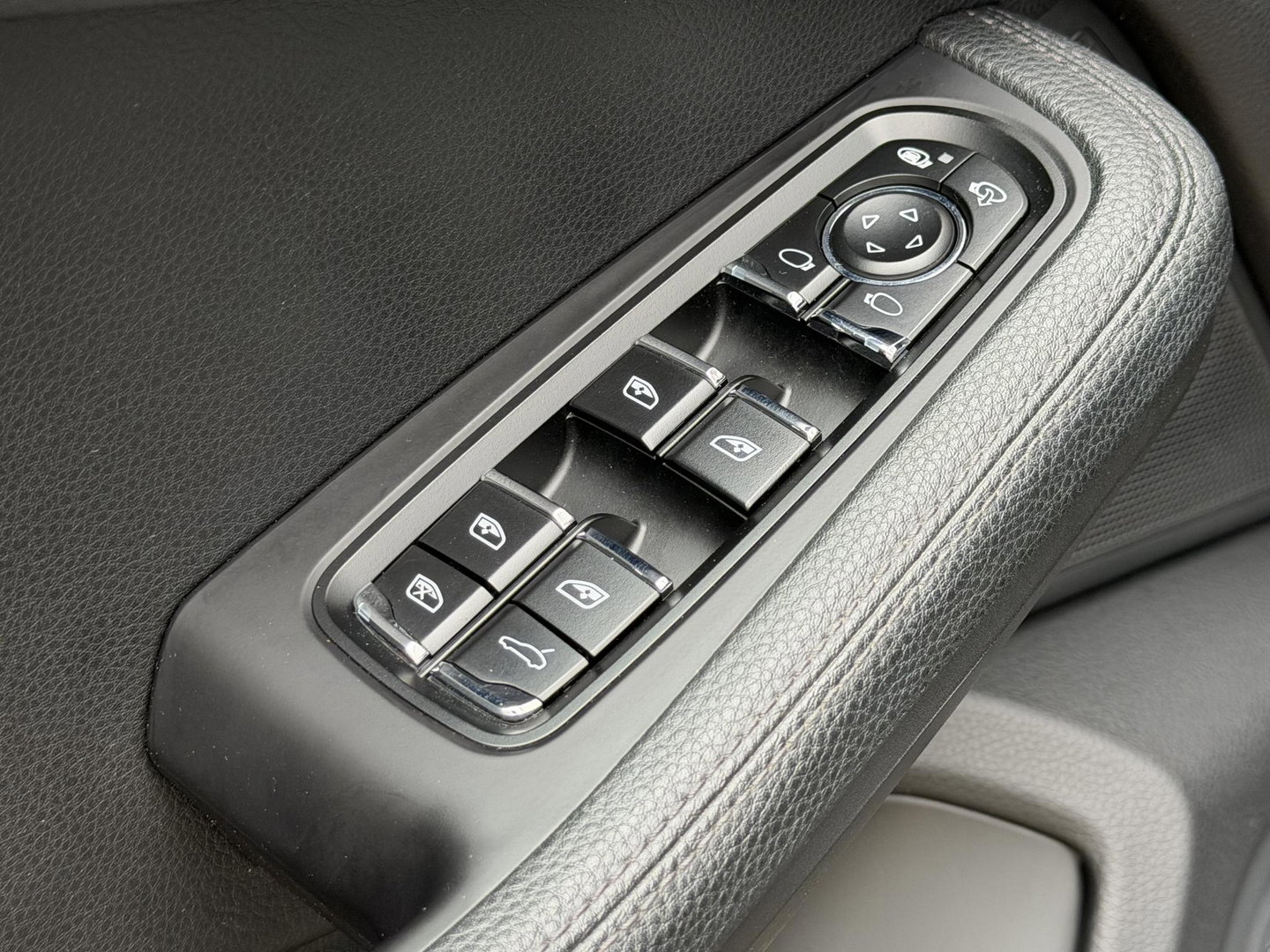 Porsche Macan 3.0 S 354PK |Pano|ACC|360Cam|BOSE|Sport Chrono|21"Sport Classic|Adaptieve Sportstoelen|El.Trekhaak|Porsche onderhouden