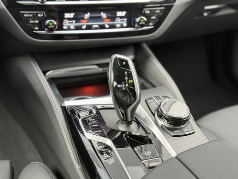 BMW 5 Serie Touring 530e High Ex. M-Sport |CoPilot|Laser|H/K|HUD|Bernina Grey|