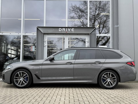 BMW 5 Serie Touring 530e High Ex. M-Sport |CoPilot|Laser|H/K|HUD|Bernina Grey|
