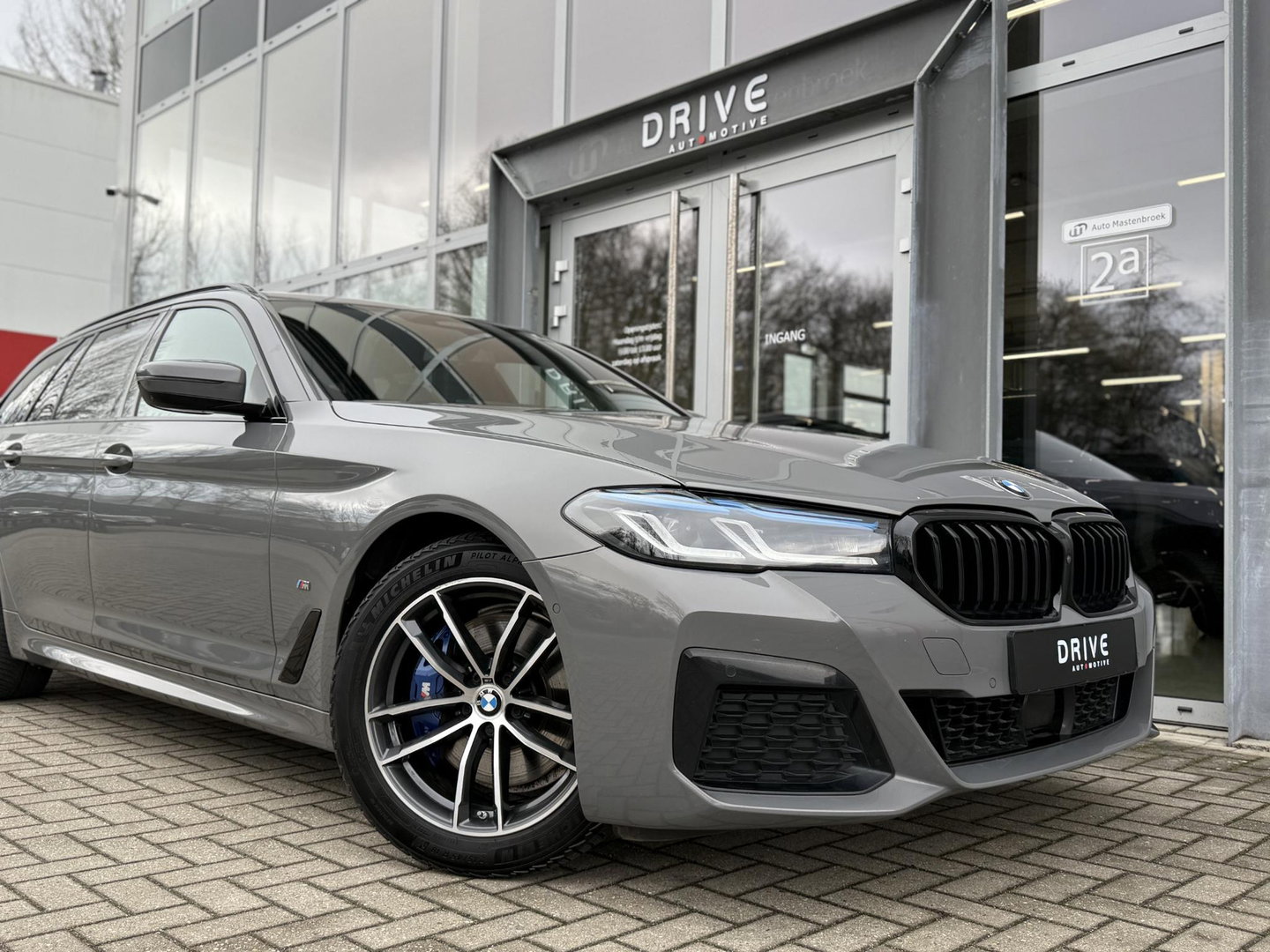 BMW 5 Serie Touring 530e High Ex. M-Sport |CoPilot|Laser|H/K|HUD|Bernina Grey|
