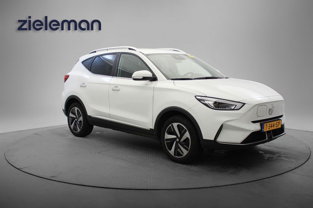 MG ZS - Long Range Comfort 70 kWh - Carplay, Camera, Trekhaak, Stoelverw. SOH 100%