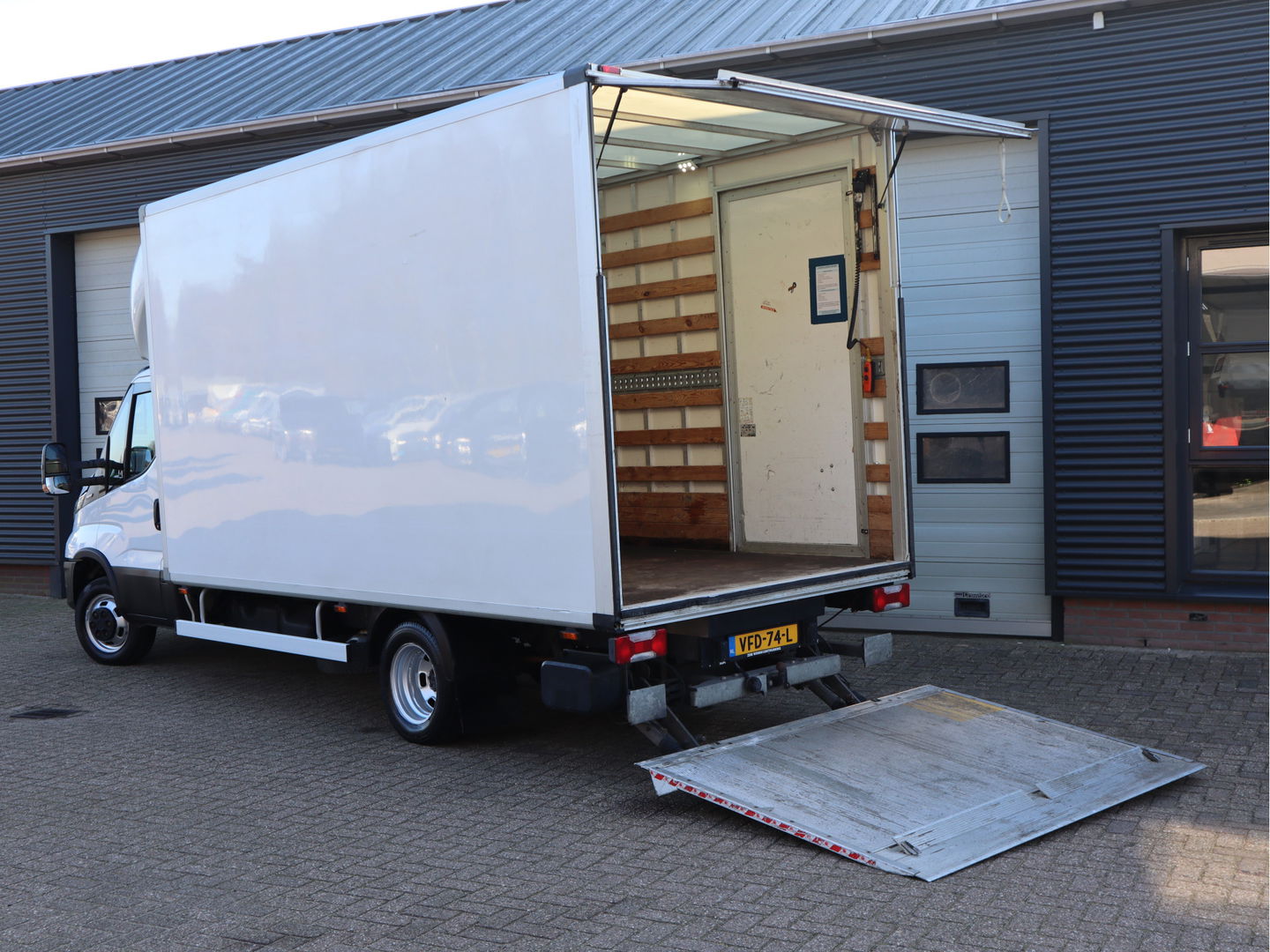 Iveco Daily 35C16 3.0 N1 Euro 6 - Bakwagen - Trekhaak - 1.000 kg Laadklep