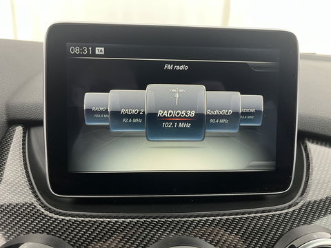 Mercedes-Benz B-Klasse 180 Ambition AMG Aut. *LEATHER-FABRIC | FULL-LED | HEATED-SPORTSEATS | NAVI-FULLMAP | SHIFT-PADDLES | PRIVACY-GLASS | ECC | PDC | CRUISE | 18''ALU | TOWBAR*