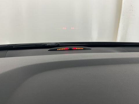 Mercedes-Benz B-Klasse 180 Ambition AMG Aut. *LEATHER-FABRIC | FULL-LED | HEATED-SPORTSEATS | NAVI-FULLMAP | SHIFT-PADDLES | PRIVACY-GLASS | ECC | PDC | CRUISE | 18''ALU | TOWBAR*