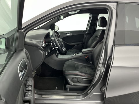 Mercedes-Benz B-Klasse 180 Ambition AMG Aut. *LEATHER-FABRIC | FULL-LED | HEATED-SPORTSEATS | NAVI-FULLMAP | SHIFT-PADDLES | PRIVACY-GLASS | ECC | PDC | CRUISE | 18''ALU | TOWBAR*