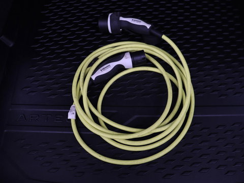 Volkswagen Arteon 1.4 TSI eHybrid R-Line | Panoramadak | Nappaleder | Stoelverwarming | Trekhaak | Camera | File Assistent | Carplay | Matrix LED | Navigatie | Sfeerverlichting | Achterbankverwarming | PHEV | Plug In