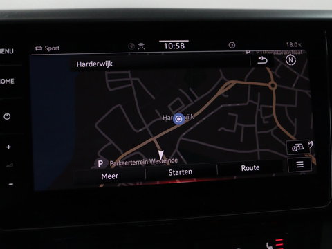 Volkswagen Arteon 1.4 TSI eHybrid R-Line | Panoramadak | Nappaleder | Stoelverwarming | Trekhaak | Camera | File Assistent | Carplay | Matrix LED | Navigatie | Sfeerverlichting | Achterbankverwarming | PHEV | Plug In