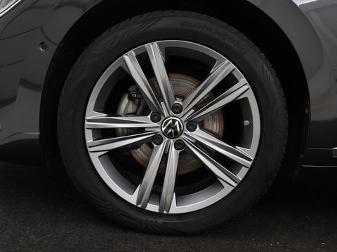 Volkswagen Arteon 1.4 TSI eHybrid R-Line | Panoramadak | Nappaleder | Stoelverwarming | Trekhaak | Camera | File Assistent | Carplay | Matrix LED | Navigatie | Sfeerverlichting | Achterbankverwarming | PHEV | Plug In