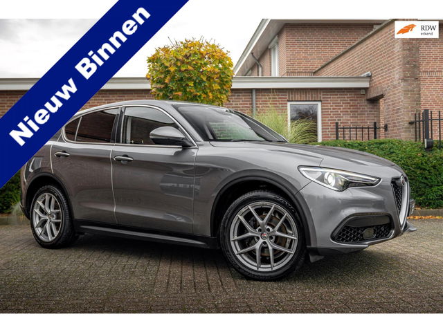Alfa Romeo Stelvio - 2.0 T AWD Veloce AWD Super First Edition 280 PK Leder Camera Keyless Stoel/Stuurverw. Elek Klep 20''