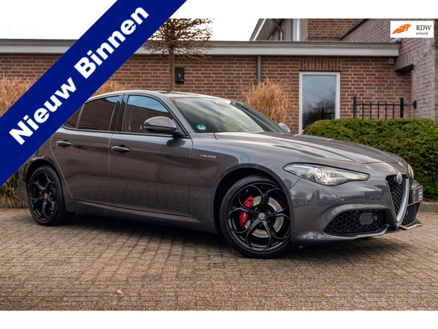 Alfa Romeo Giulia - 2.0 T AWD Veloce 280pk Adaptive Camera Leder Stoel/Stuurverw. 19''
