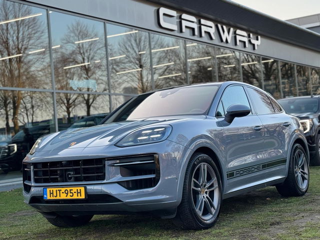 Porsche Cayenne - Coupé 3.0 E-Hybrid Sport design / ACC / 360 Camera / PANO / NW MOEL