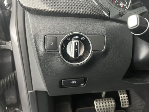 Mercedes-Benz B-Klasse 180 Ambition AMG Aut. *LEATHER-FABRIC | FULL-LED | HEATED-SPORTSEATS | NAVI-FULLMAP | SHIFT-PADDLES | PRIVACY-GLASS | ECC | PDC | CRUISE | 18''ALU | TOWBAR*