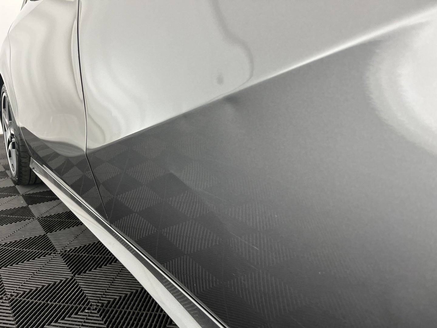 Mercedes-Benz B-Klasse 180 Ambition AMG Aut. *LEATHER-FABRIC | FULL-LED | HEATED-SPORTSEATS | NAVI-FULLMAP | SHIFT-PADDLES | PRIVACY-GLASS | ECC | PDC | CRUISE | 18''ALU | TOWBAR*