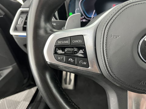 BMW 3 Serie Touring 330e eDrive Edition M-Sportpack (INCL.BTW) *PANO | HEAD-UP | ADAPTIVE-CRUISE | LEATHER | FULL-LED | KEYLESS | DIGI-COCKPIT | HEATED-SPORTSEATS | CAMERA | HIFI-SOUND | PIRVACY-GLASS | DAB+ | SHIFT-PADDLES | NAVI-FULLMAP | 19