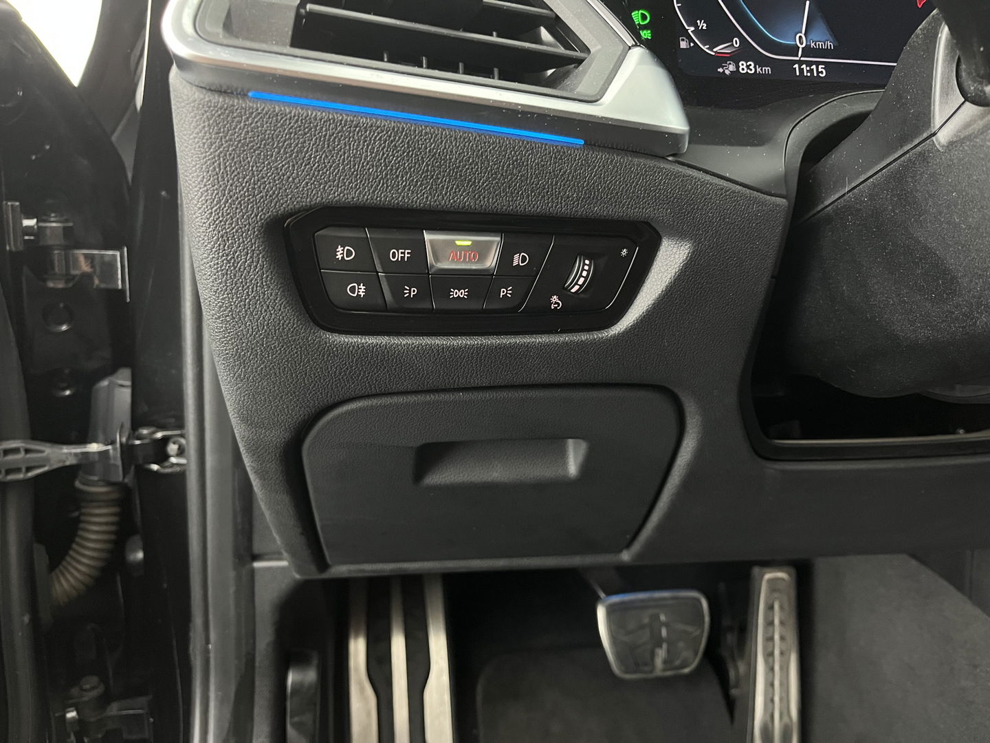 BMW 3 Serie Touring 330e eDrive Edition M-Sportpack (INCL.BTW) *PANO | HEAD-UP | ADAPTIVE-CRUISE | LEATHER | FULL-LED | KEYLESS | DIGI-COCKPIT | HEATED-SPORTSEATS | CAMERA | HIFI-SOUND | PIRVACY-GLASS | DAB+ | SHIFT-PADDLES | NAVI-FULLMAP | 19