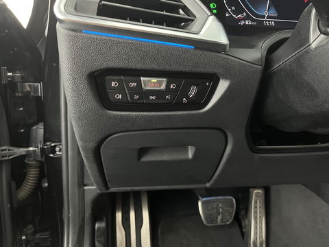 BMW 3 Serie Touring 330e eDrive Edition M-Sportpack (INCL.BTW) *PANO | HEAD-UP | ADAPTIVE-CRUISE | LEATHER | FULL-LED | KEYLESS | DIGI-COCKPIT | HEATED-SPORTSEATS | CAMERA | HIFI-SOUND | PIRVACY-GLASS | DAB+ | SHIFT-PADDLES | NAVI-FULLMAP | 19