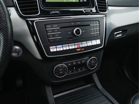 Mercedes-Benz GLS 350 d 4MATIC AMG-Line [ 7-Pers ] *PANO | LEATHER | FULL-LED | DISTRONIC | NAVI-FULLMAP | HEAT/COLD-COMFORTSEATS | BLINDSPOT | MEMORY-PACK | HARMAN/KARDON | TOPVIEW | KEYLESS | SHIFTPADDLES | PRIVACY-GLASS | TOWBAR | 21''ALU*