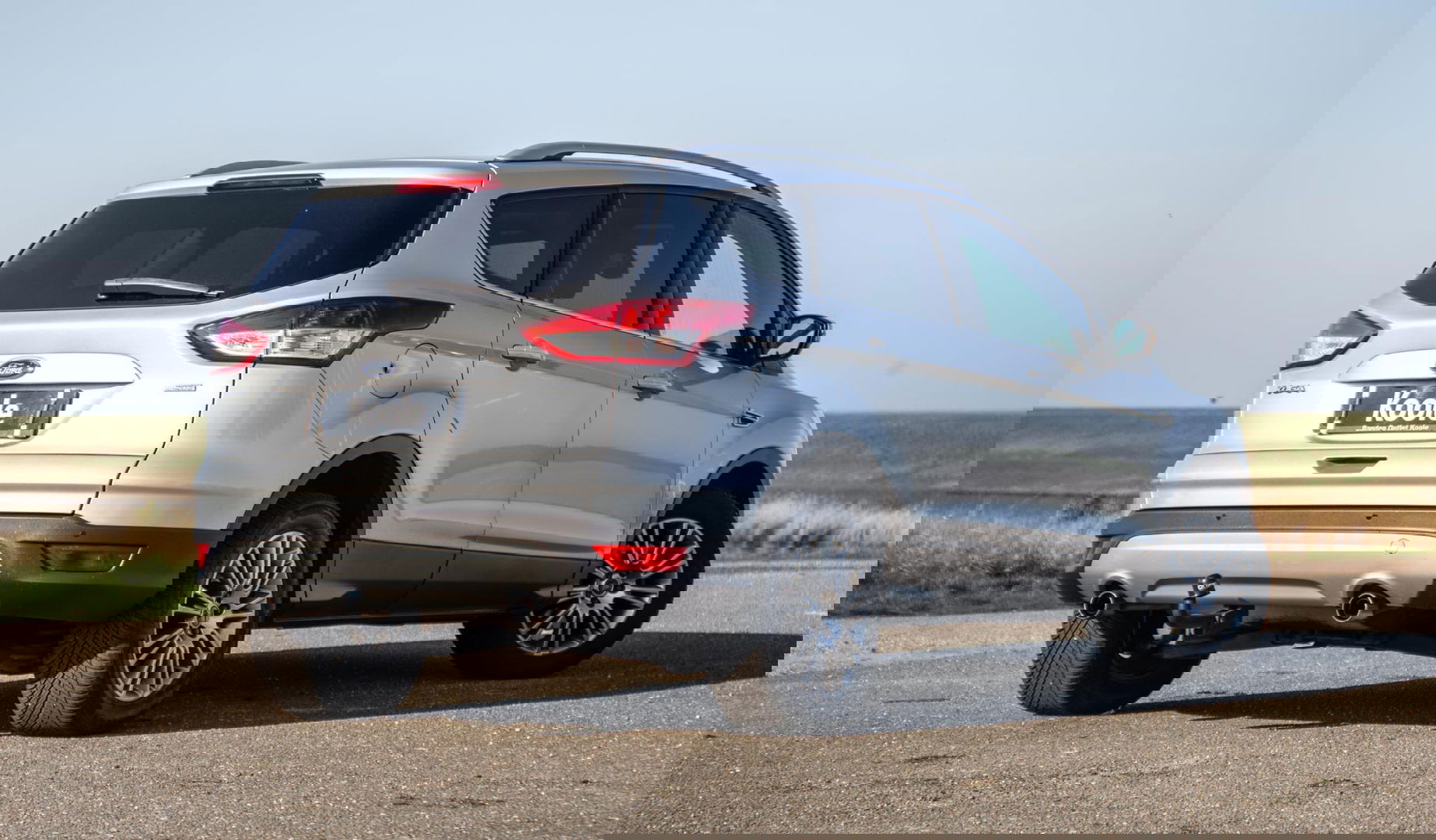 Ford Kuga 1.6 Titanium PANORAMA DAK / STOELVERWARMING / TREKHAAK / CRUISE CONTROLE