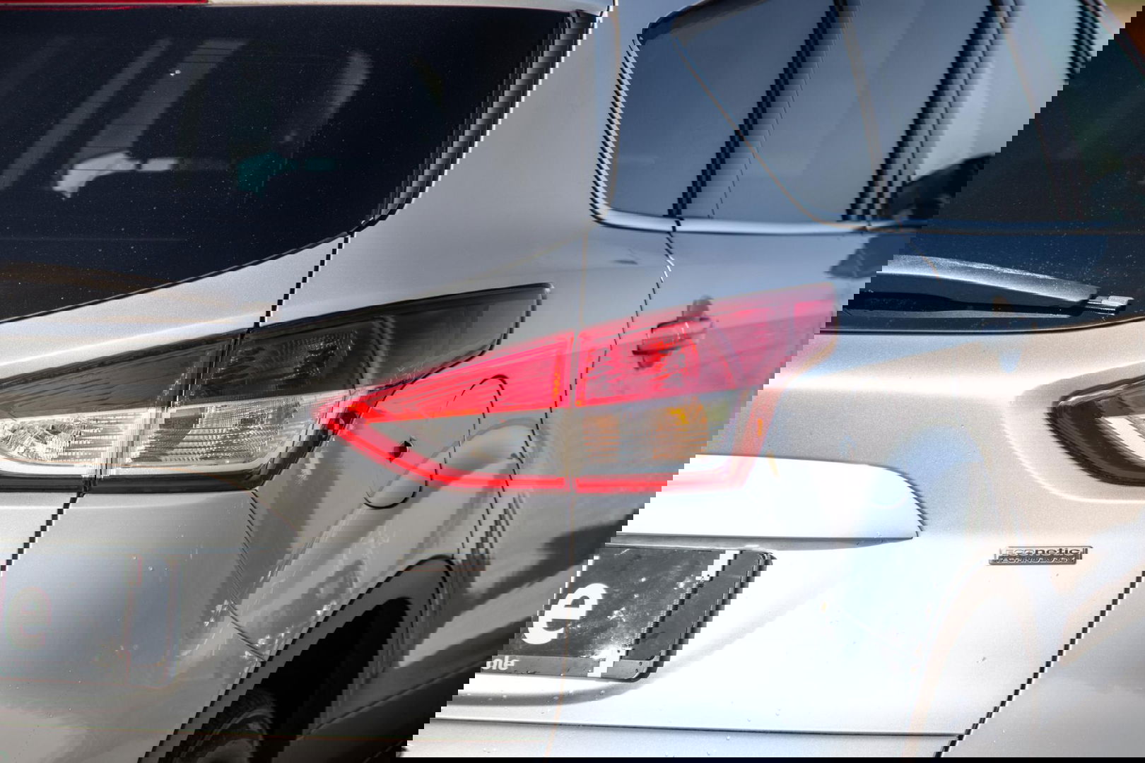 Ford Kuga 1.6 Titanium PANORAMA DAK / STOELVERWARMING / TREKHAAK / CRUISE CONTROLE