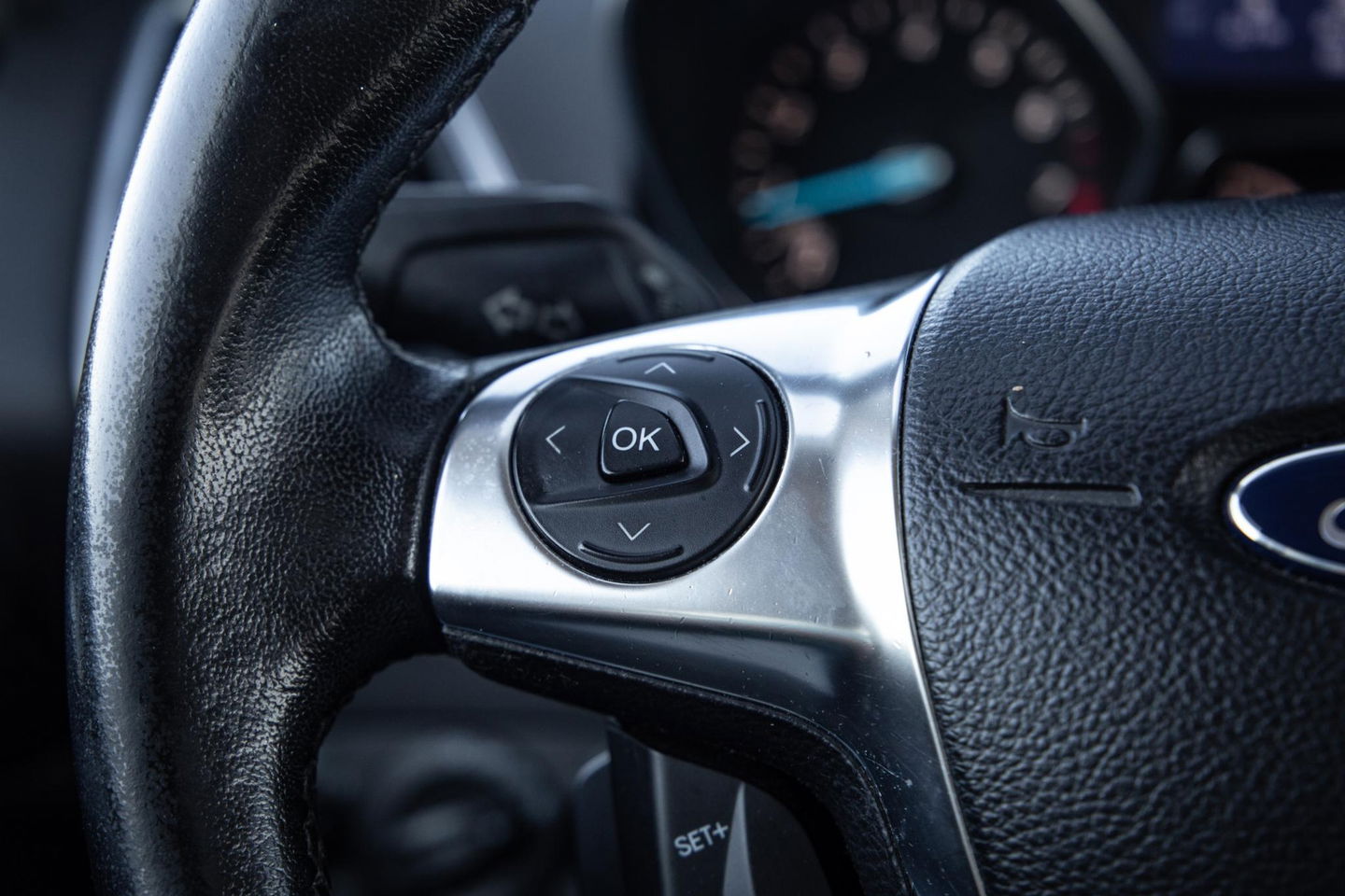 Ford Kuga 1.6 Titanium PANORAMA DAK / STOELVERWARMING / TREKHAAK / CRUISE CONTROLE