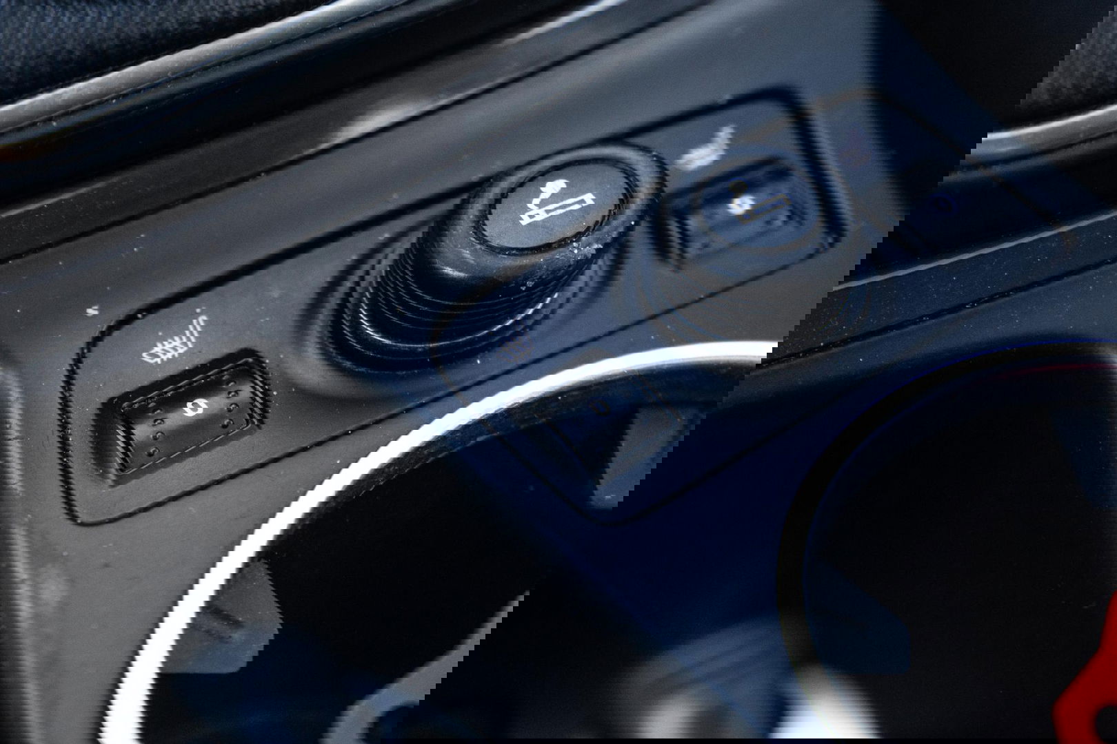 Ford Kuga 1.6 Titanium PANORAMA DAK / STOELVERWARMING / TREKHAAK / CRUISE CONTROLE