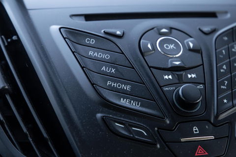 Ford Kuga 1.6 Titanium PANORAMA DAK / STOELVERWARMING / TREKHAAK / CRUISE CONTROLE