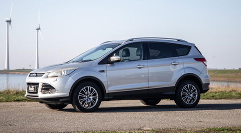 Ford Kuga 1.6 Titanium PANORAMA DAK / STOELVERWARMING / TREKHAAK / CRUISE CONTROLE