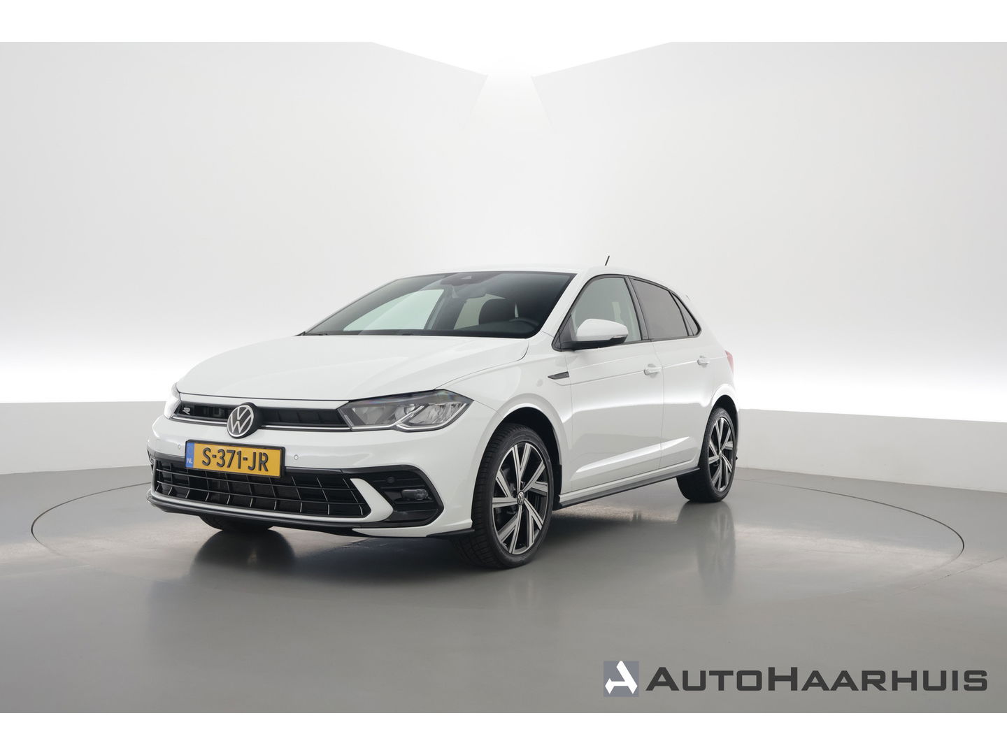 Volkswagen Polo 1.0 TSI R-Line DSG | Adapt. Cruise | Apple CarPlay & Android Auto | Trekhaak | Navi | 17" | DAB