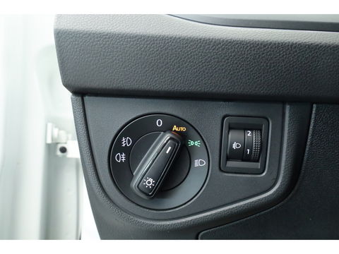 Volkswagen Polo 1.0 TSI R-Line DSG | Adapt. Cruise | Apple CarPlay & Android Auto | Trekhaak | Navi | 17" | DAB