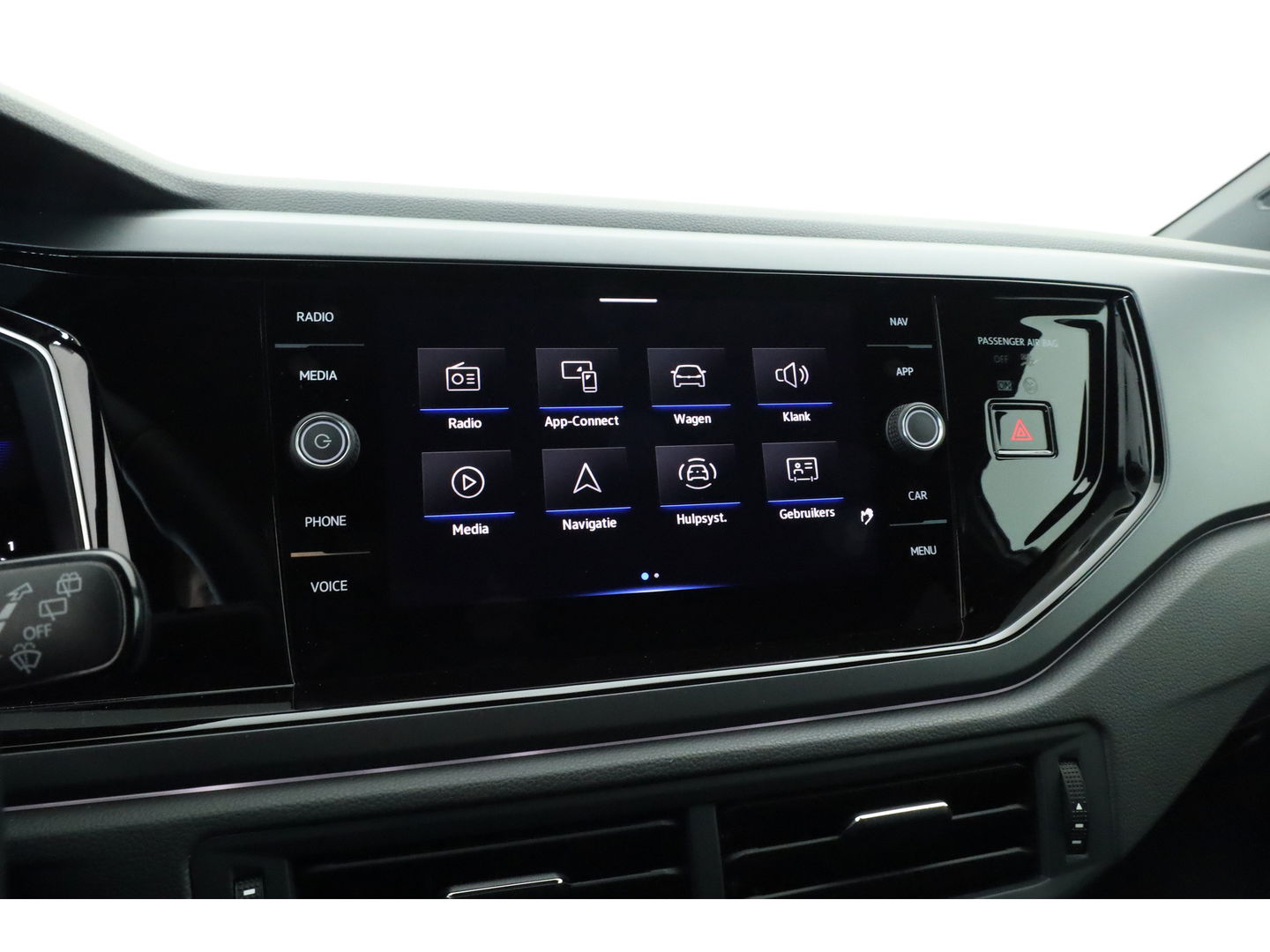 Volkswagen Polo 1.0 TSI R-Line DSG | Adapt. Cruise | Apple CarPlay & Android Auto | Trekhaak | Navi | 17" | DAB