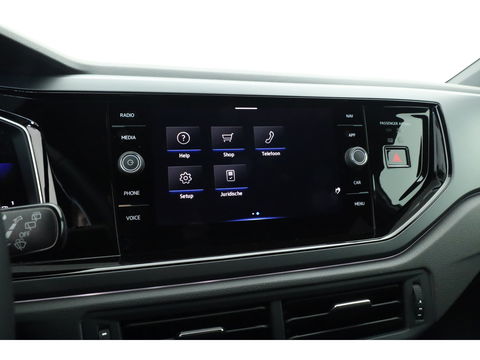 Volkswagen Polo 1.0 TSI R-Line DSG | Adapt. Cruise | Apple CarPlay & Android Auto | Trekhaak | Navi | 17" | DAB