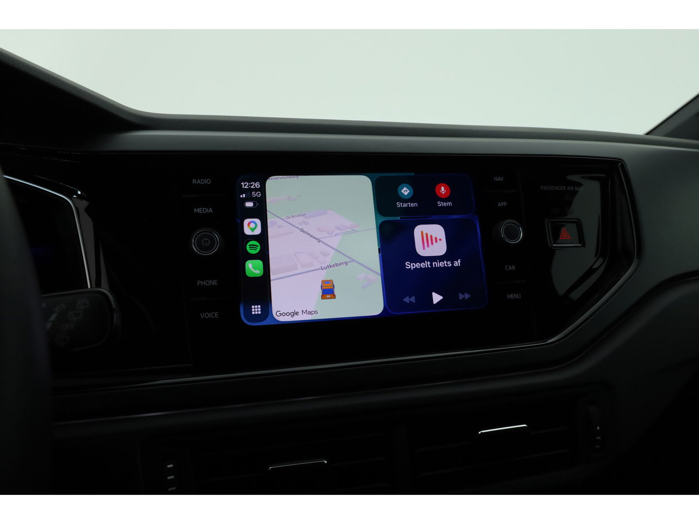 Volkswagen Polo 1.0 TSI R-Line DSG | Adapt. Cruise | Apple CarPlay & Android Auto | Trekhaak | Navi | 17" | DAB