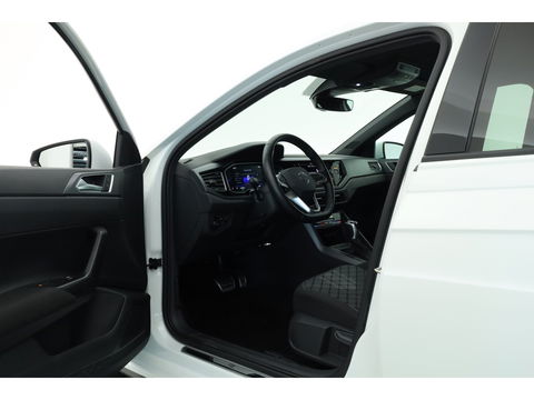 Volkswagen Polo 1.0 TSI R-Line DSG | Adapt. Cruise | Apple CarPlay & Android Auto | Trekhaak | Navi | 17" | DAB