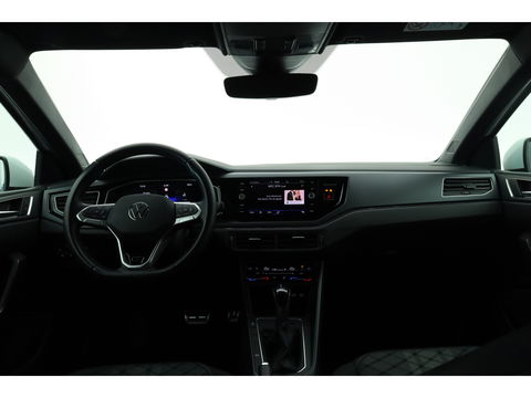 Volkswagen Polo 1.0 TSI R-Line DSG | Adapt. Cruise | Apple CarPlay & Android Auto | Trekhaak | Navi | 17" | DAB