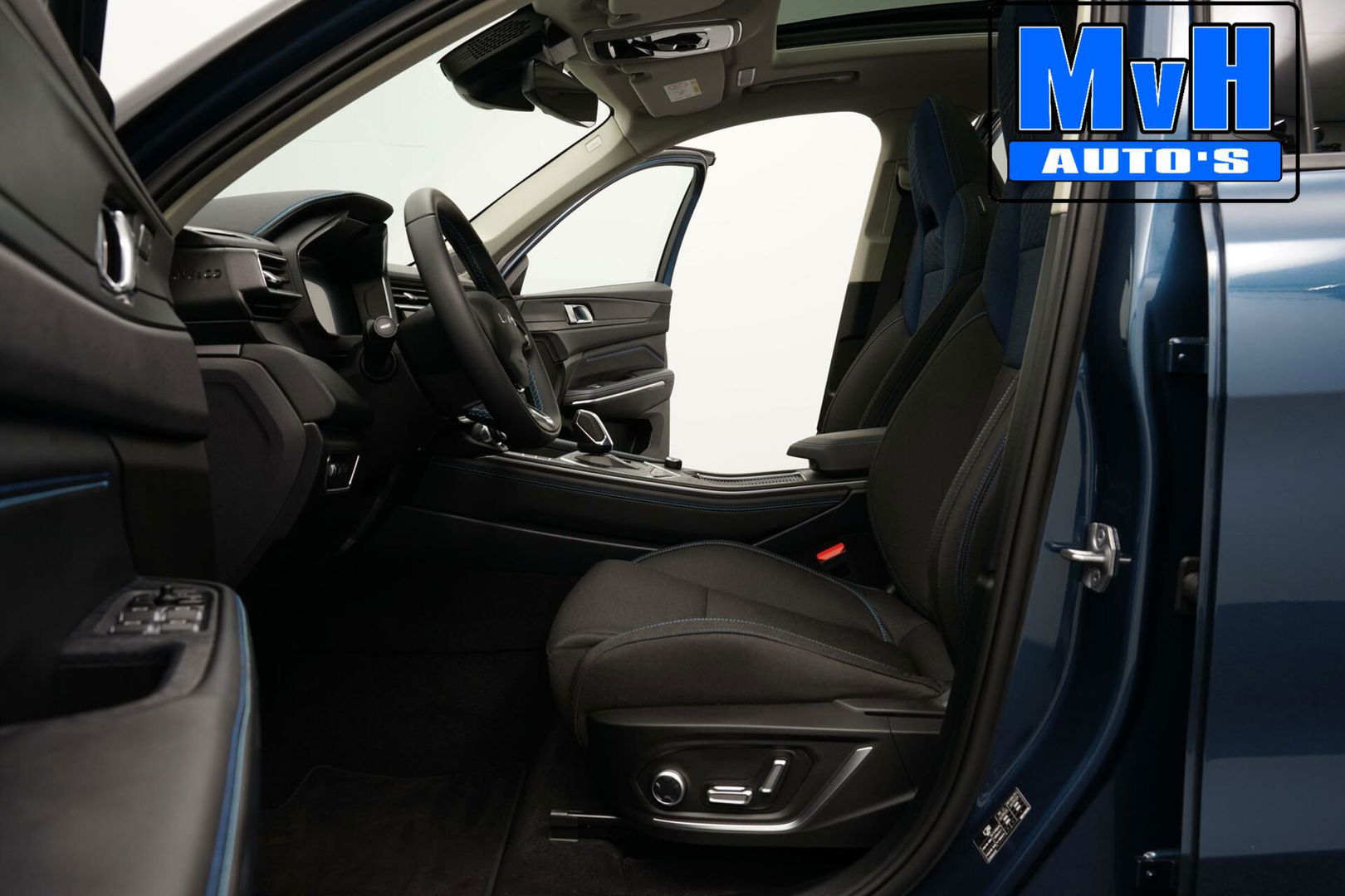 Lynk & Co 01 1.5 Plug-in Hybride|FULL BLACK|360°CAM|PANO|NAP