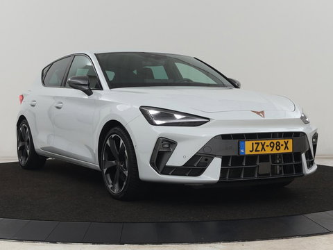 CUPRA Leon 1.5 e-Hybrid Business | Stoelverwarming | Adaptive cruise | Camera | Carplay | Memory | Half leder | Navigatie | Keyless | Sportstoelen | Full LED | Sfeerverlichting | PHEV | Plug In
