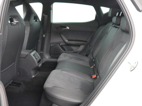 CUPRA Leon 1.5 e-Hybrid Business | Stoelverwarming | Adaptive cruise | Camera | Carplay | Memory | Half leder | Navigatie | Keyless | Sportstoelen | Full LED | Sfeerverlichting | PHEV | Plug In