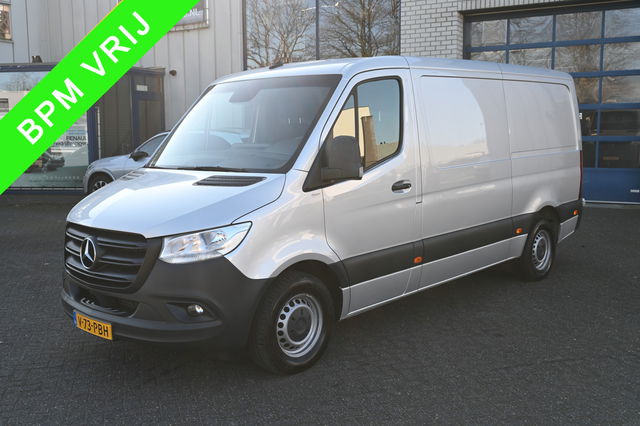 Mercedes-Benz Sprinter - 315 CDI L2H1 RWD 3500 kg trekhaak, Geveerde stoel, MBUX 10.25, Werkplaats inrichting