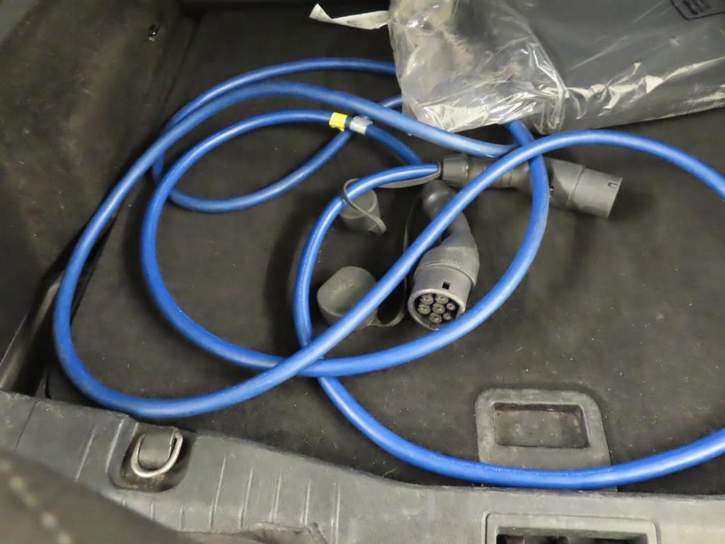 Ford Mustang Mach-E RWD 75 kWh [ 3-Fase ] {SOH-87%] (INCL.BTW) *LEATHER | FULL-LED | DAB | DIGI-COCKPIT | KEYLESS | NAVI-FULLMAP | CARPLAY | HEATED-COMFORTSEATS | TOPVIEW | ADAPTIVE-CRUISE | PRIVACY-GLASS | 18'' ALU*